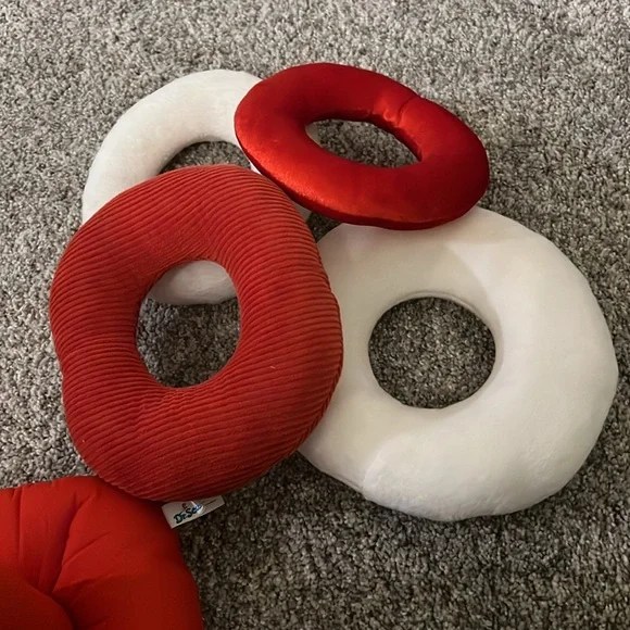 Dr Seuss The Cat In The Hat Stacker Toy - Picture 5 of 6